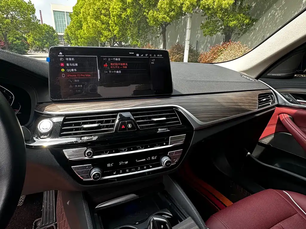 BMW 5 Series 2023 — фото 13