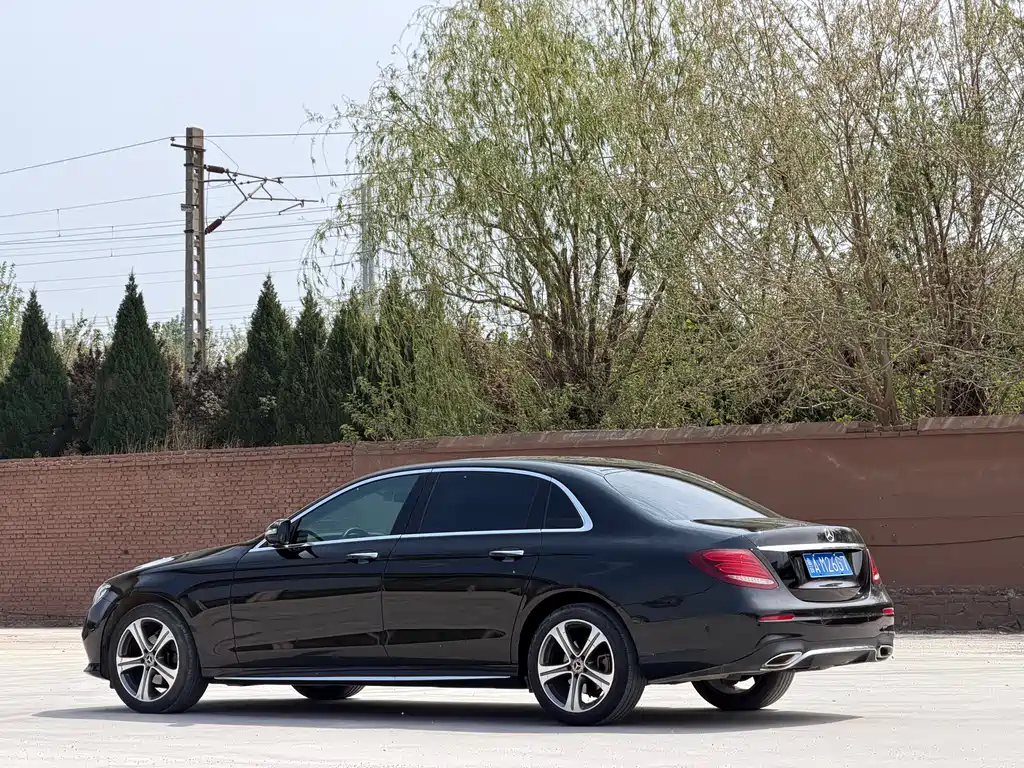 Mercedes-Benz E-Class 2017
