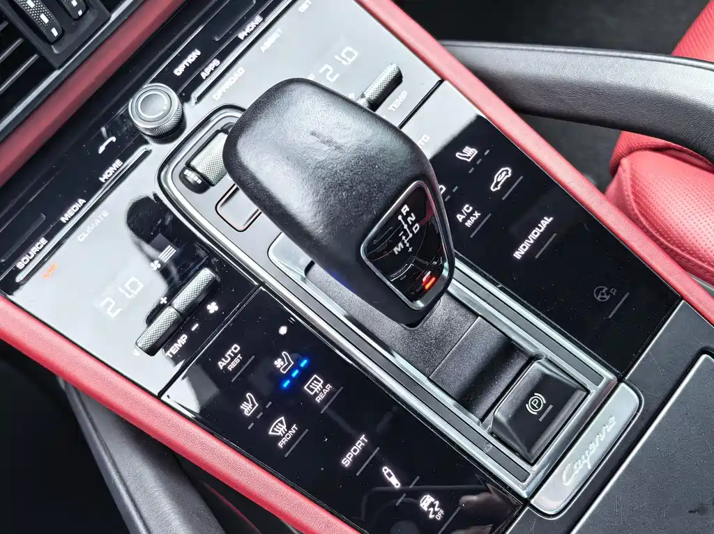 Porsche Cayenne 2020