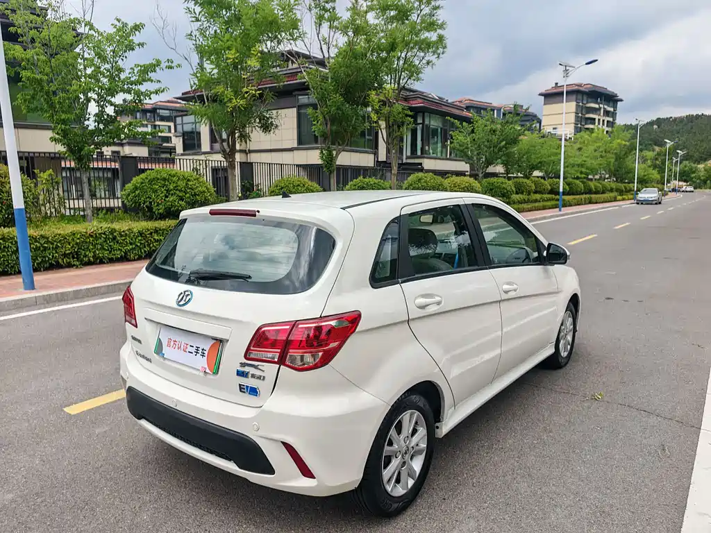 BAIC New Energy EV 2015 — фото 6