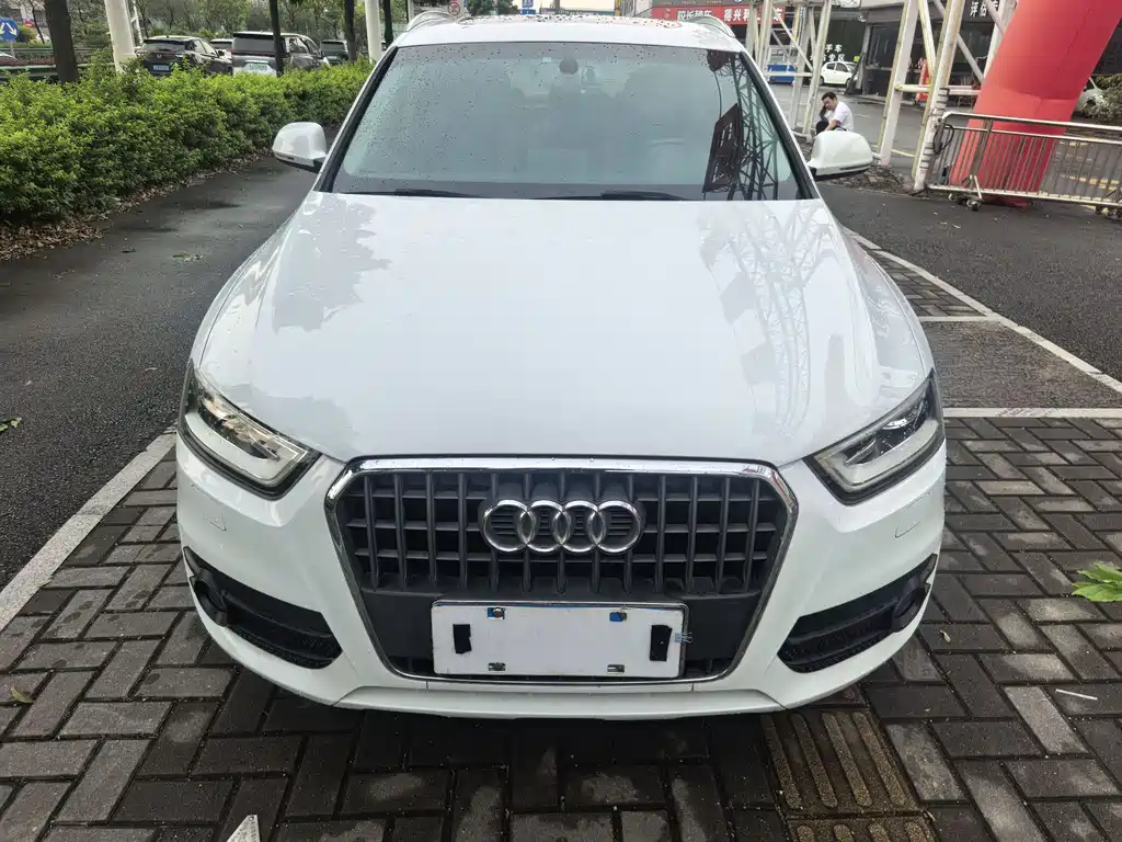 Audi Q3 2015 — фото 2