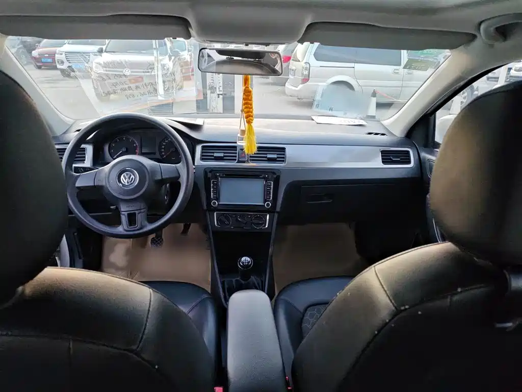 Volkswagen Santana 2014 — фото 13
