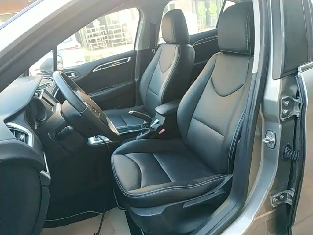 Citroën C4L 2015 — фото 15