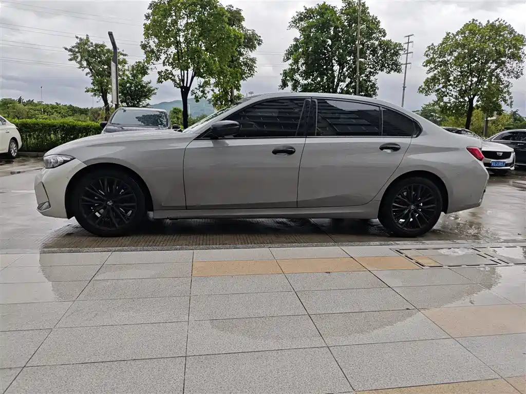 BMW 3 Series 2024