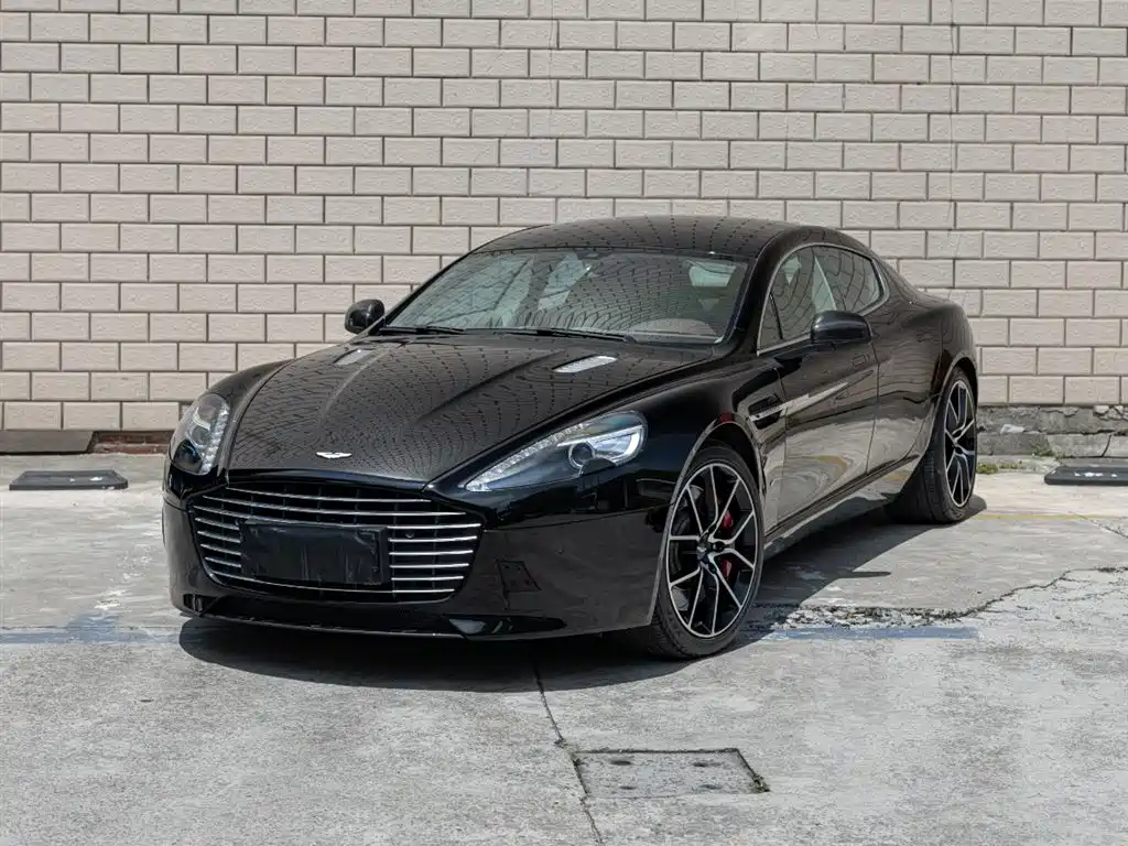 Aston Martin Rapide 2019 — фото 1