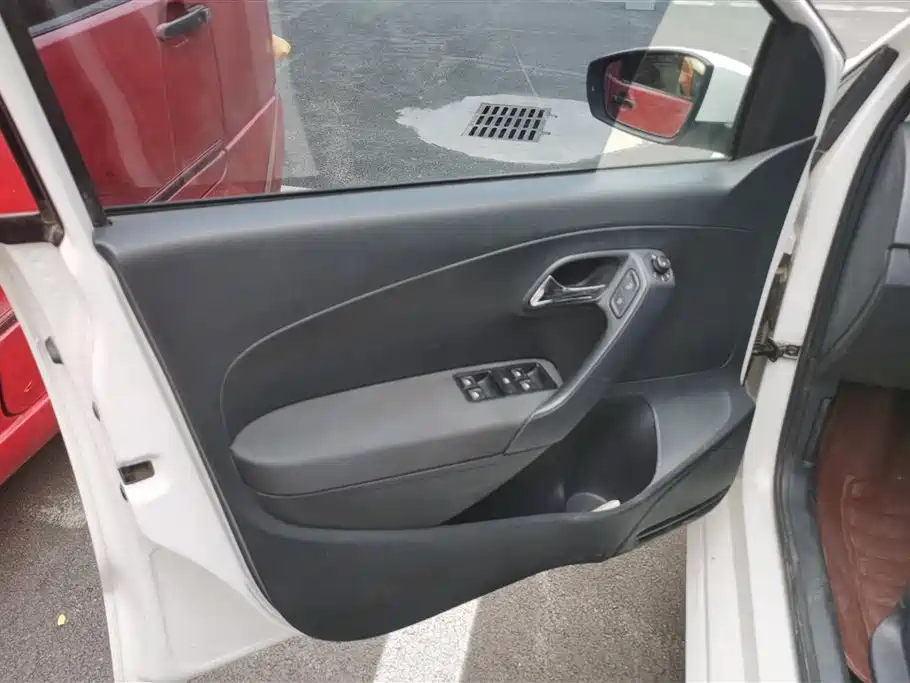 Volkswagen Polo 2016