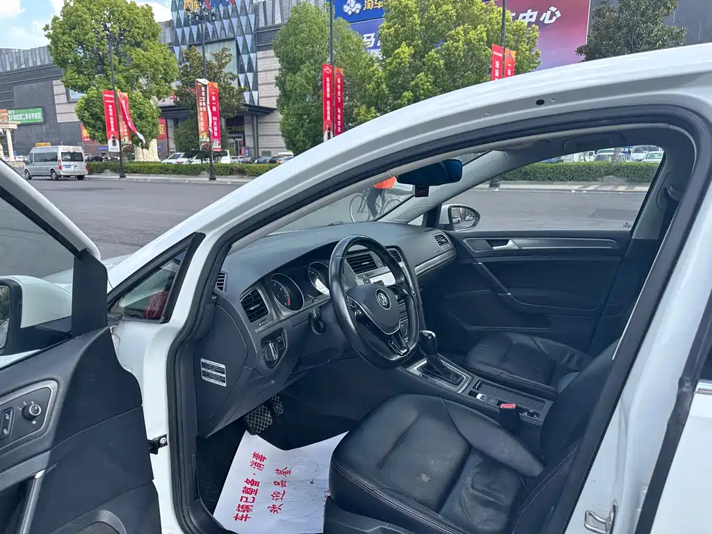 Volkswagen Golf 2015
