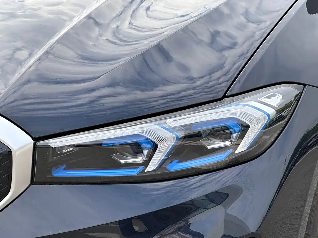 BMW i3 2025