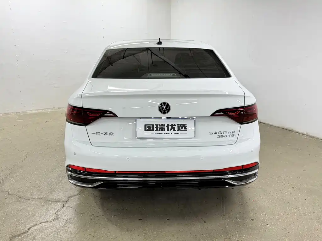 Volkswagen Sagitar 2023