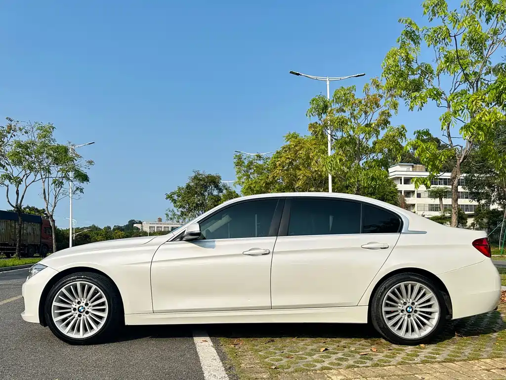 BMW 3 Series 2018