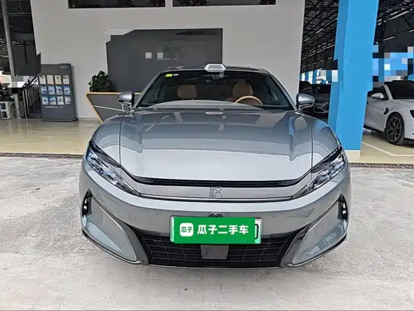 BYD Han L 2025