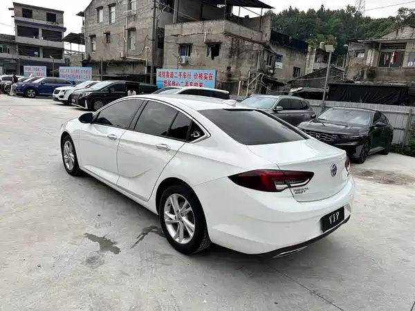Buick Regal 2021