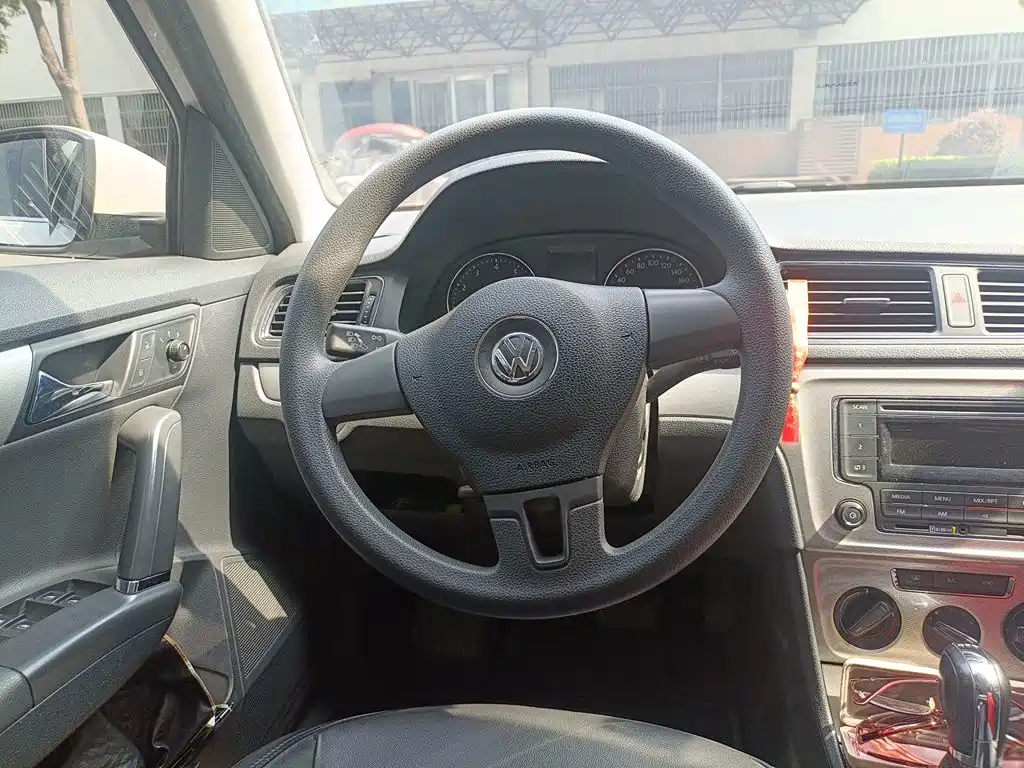 Volkswagen Gran Lavida 2014