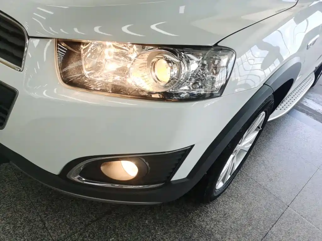 Chevrolet Captiva 2017 — фото 24