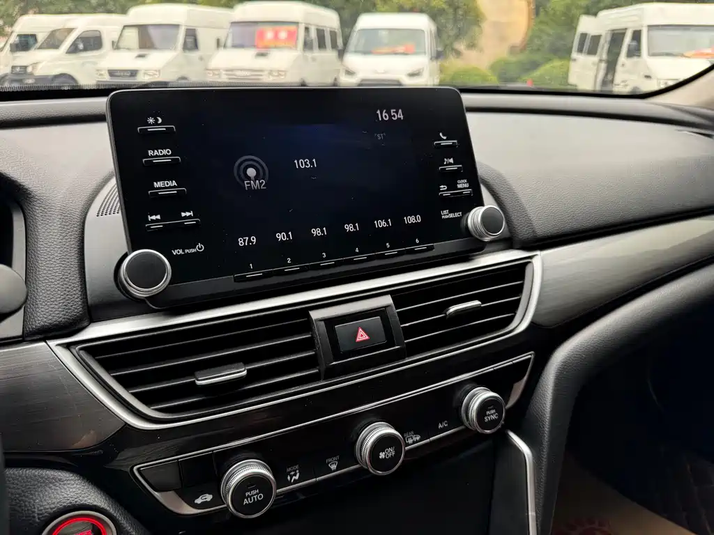 Honda Inspire 2019 — фото 12