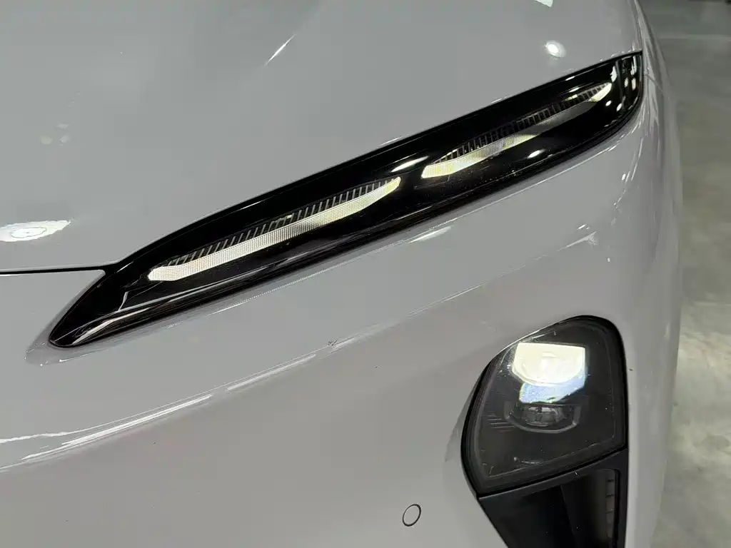 NIO ET5 2025