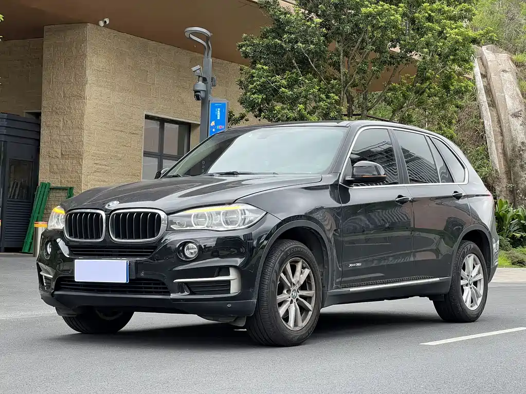 BMW X5 2020 — фото 1