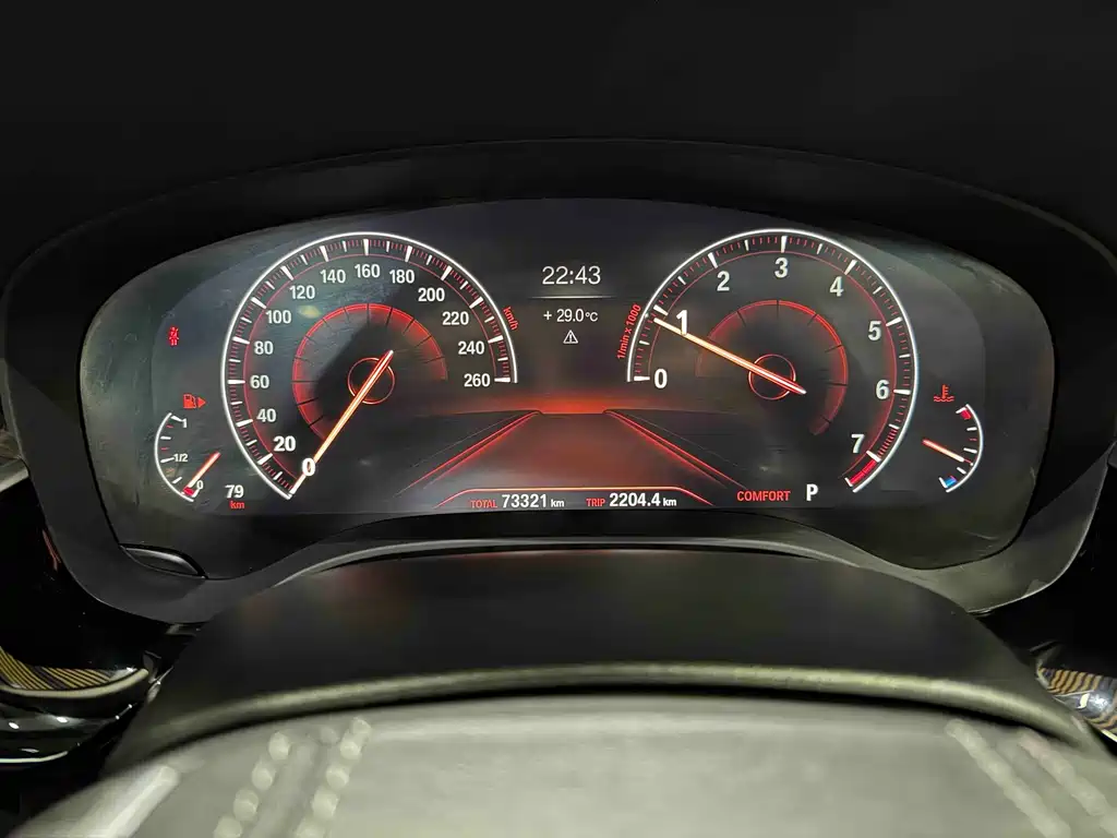 BMW 5 Series 2020 — фото 13