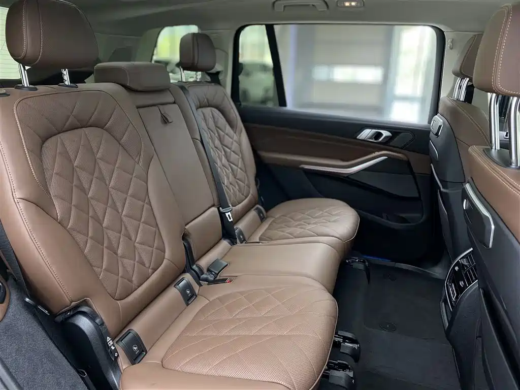 BMW X7 2024 — фото 10