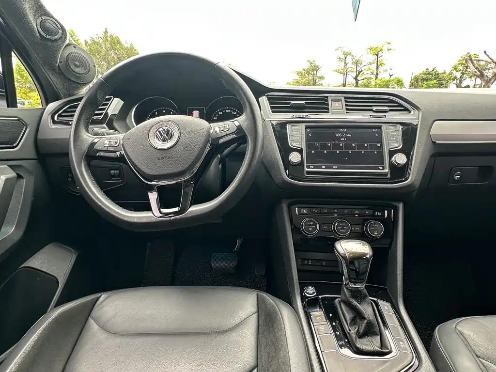 Volkswagen Tiguan L 2018 — фото 18