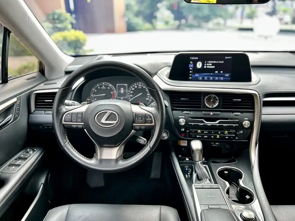 Lexus RX 2022 — фото 9