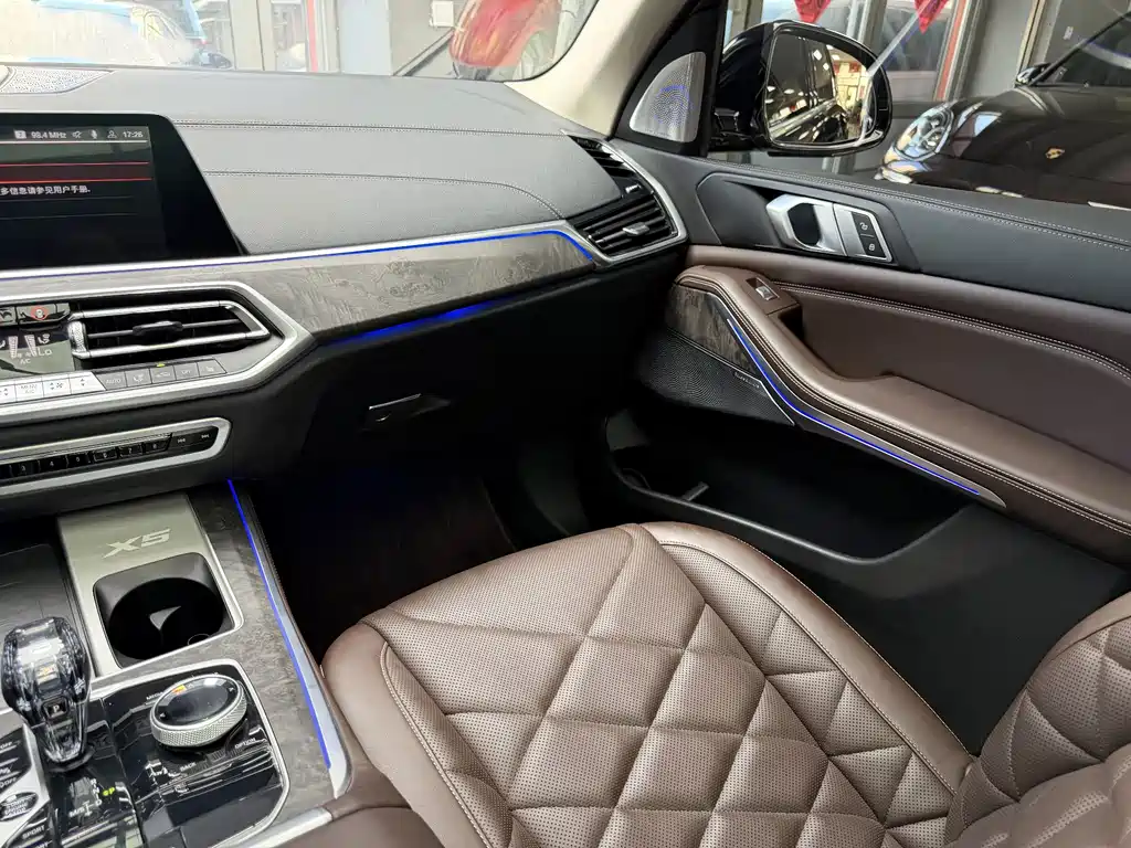 BMW X5 2023 — фото 11