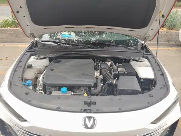 Changan UNI-V 2023
