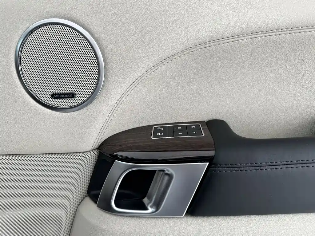 Land Rover Range Rover 2017 — фото 17