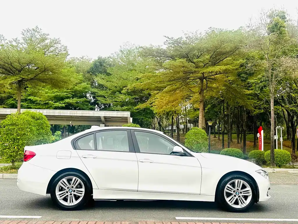 BMW 3 Series 2017