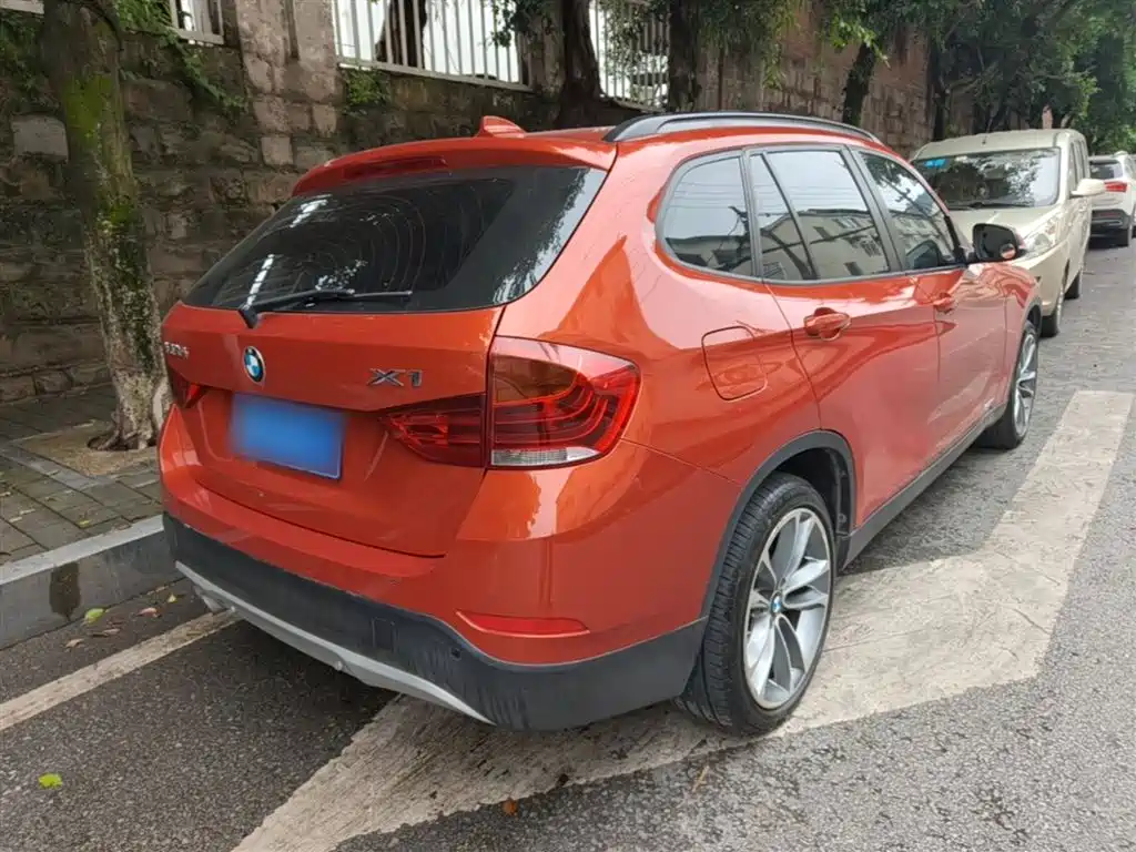 BMW X1 2015 — фото 7