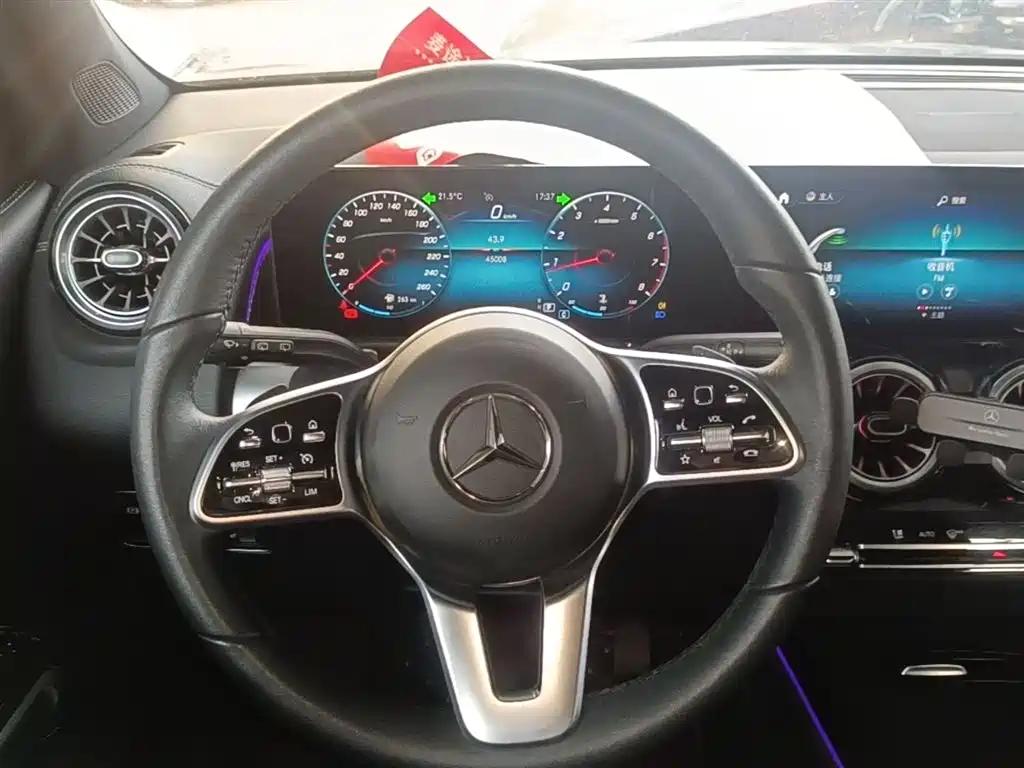 Mercedes-Benz GLB 2022 — фото 11