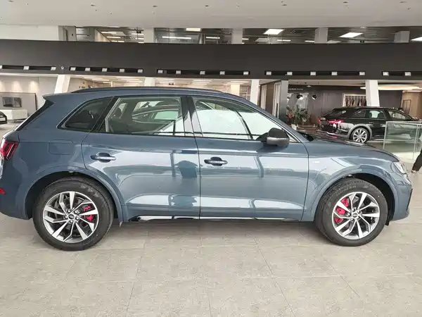 Audi Q5L 2025