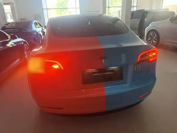 Tesla Model 3 2020