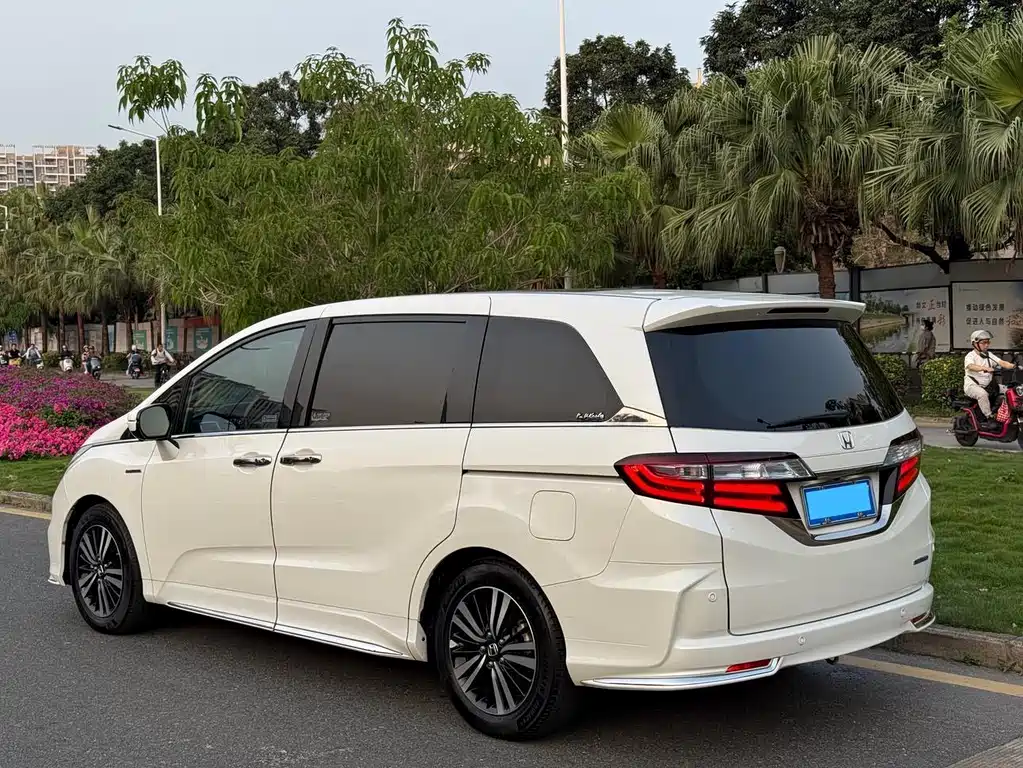 Honda Odyssey 2019 — фото 3