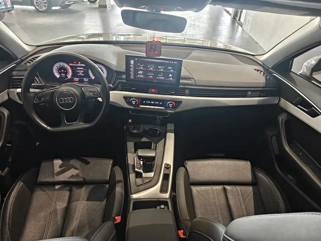 Audi A4L 2021
