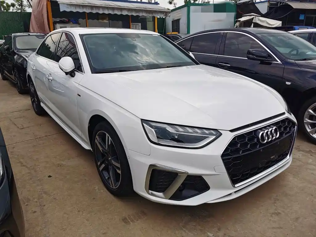Audi A4L 2021