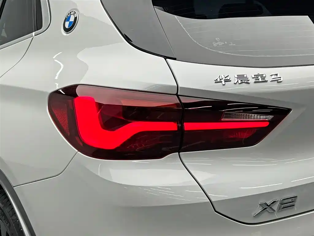 BMW X2 2023 — фото 11