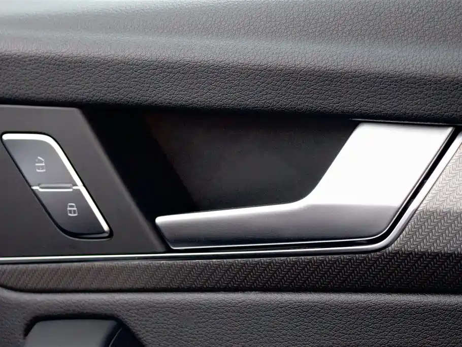 Audi Q5L 2024 — фото 4