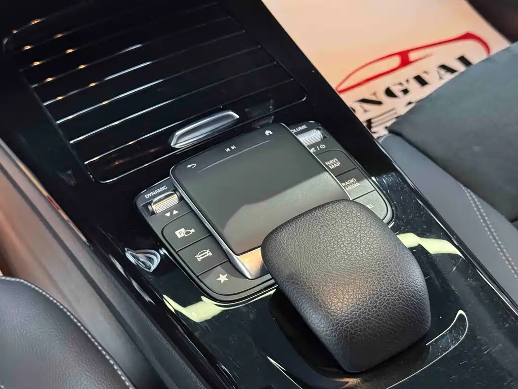 Mercedes-Benz A-Class 2023 — фото 10