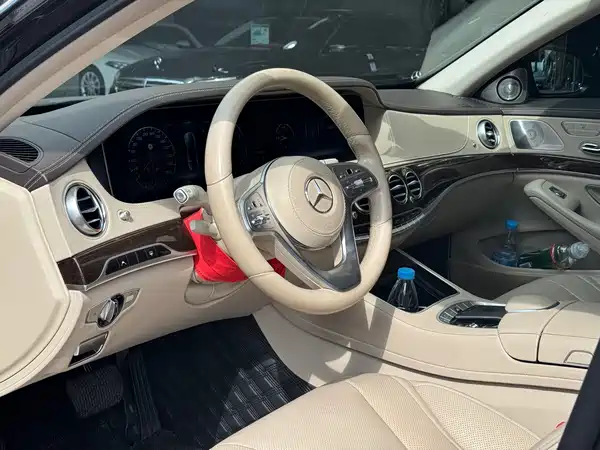 Mercedes-Benz S-Class 2020