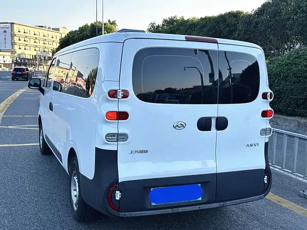 Maxus Dana V1 2025