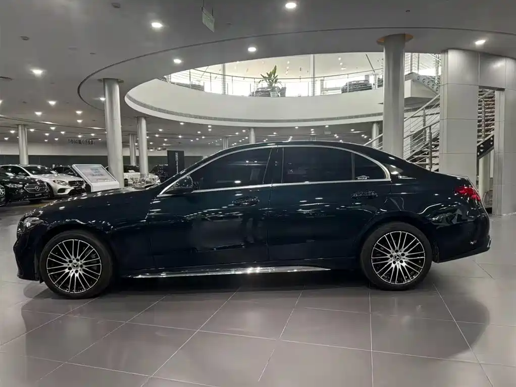 Mercedes-Benz C-Class 2023