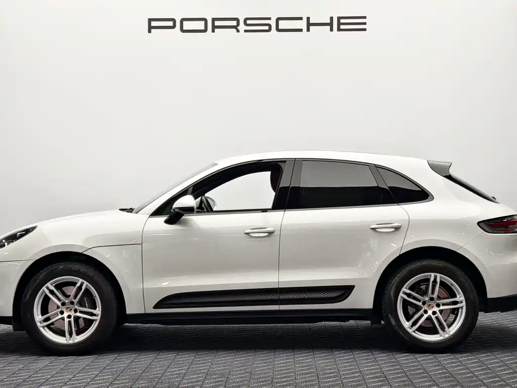 Porsche Macan 2023 — фото 4