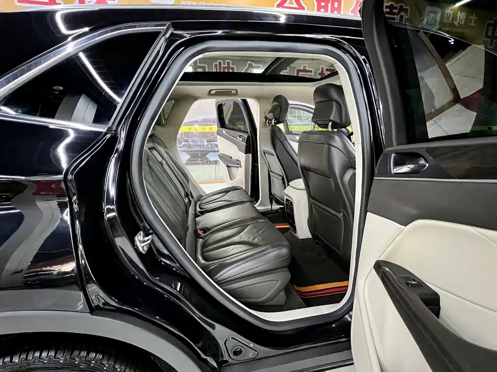 Lincoln MKC 2019 — фото 14