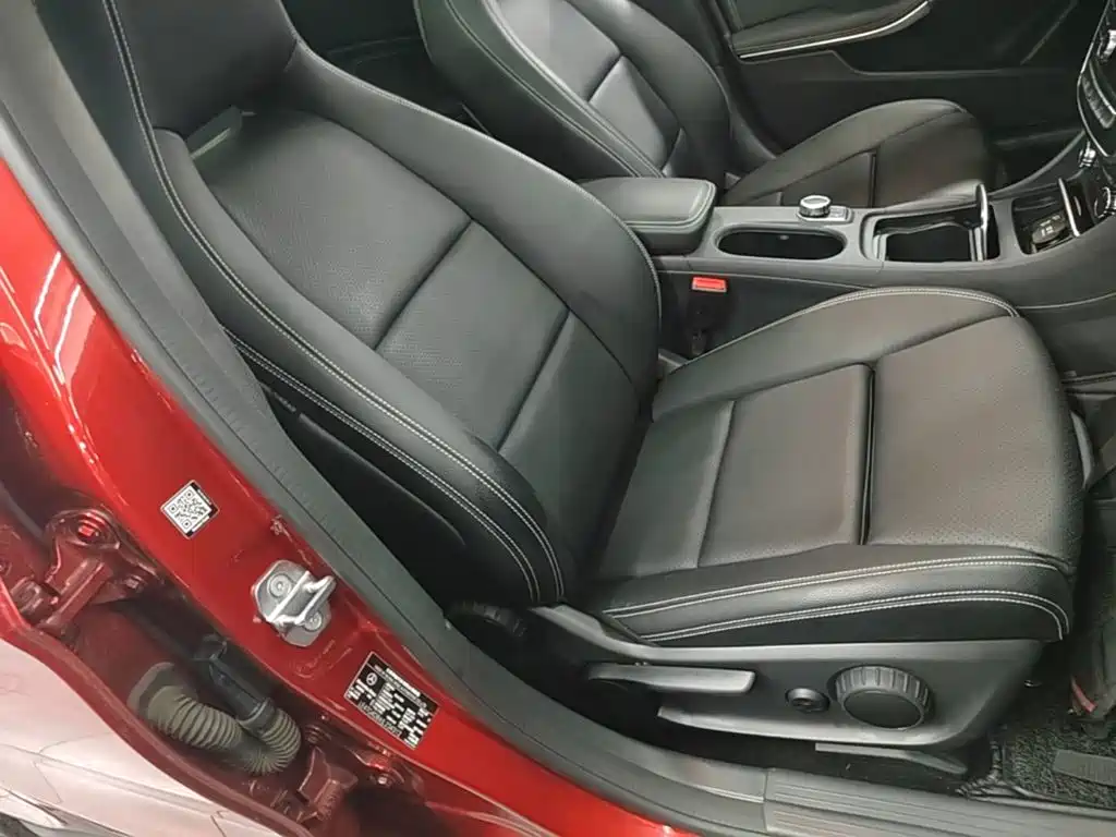 Mercedes-Benz GLA 2018 — фото 25