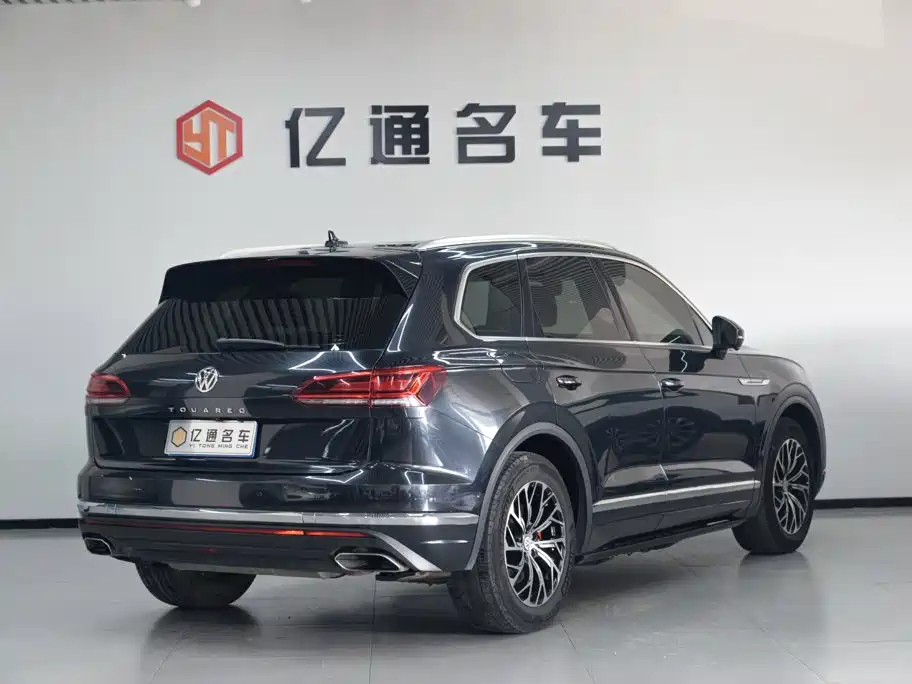 Volkswagen Touareg 2020 — фото 13