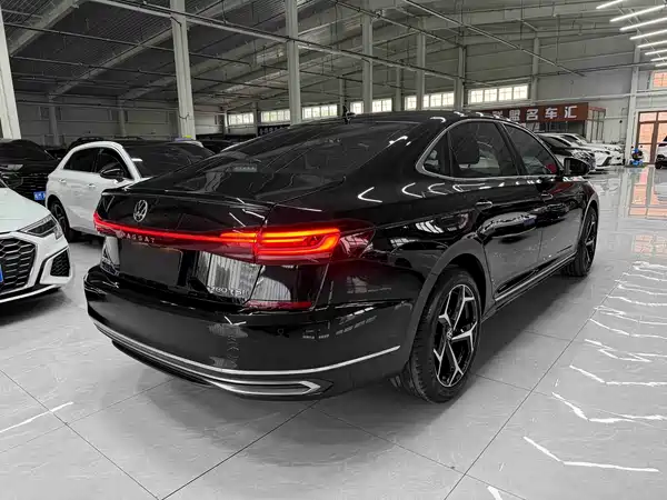 Volkswagen Passat 2023