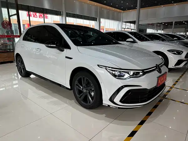 Volkswagen Golf 2023