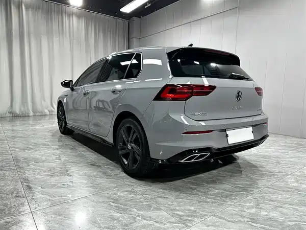 Volkswagen Golf 2022