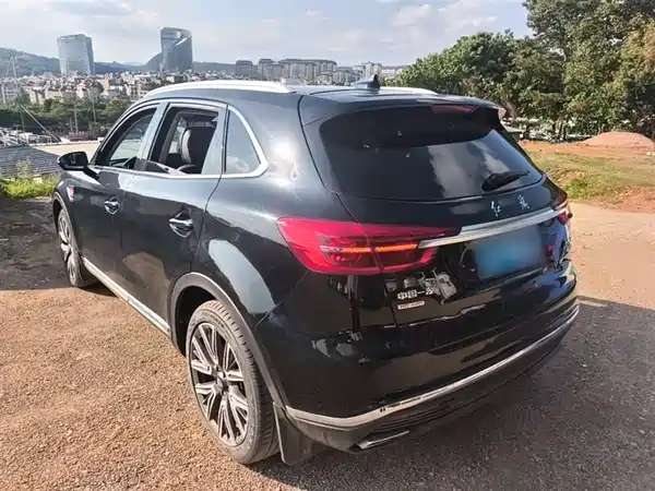 Hongqi HS5 2022
